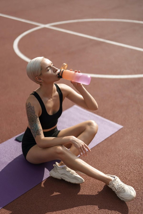 How Does Hydration Status Affect Cognitive Function in eSports Players During Tournaments?